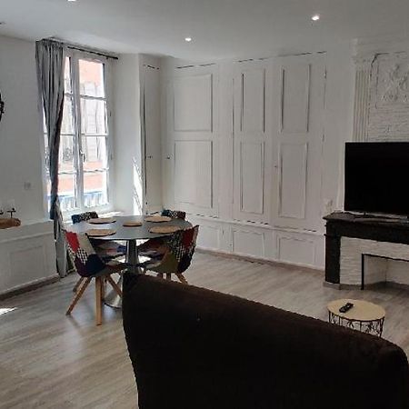 Appartement F2 Dans Le Centre Historique Le Puy-en-Velay المظهر الخارجي الصورة