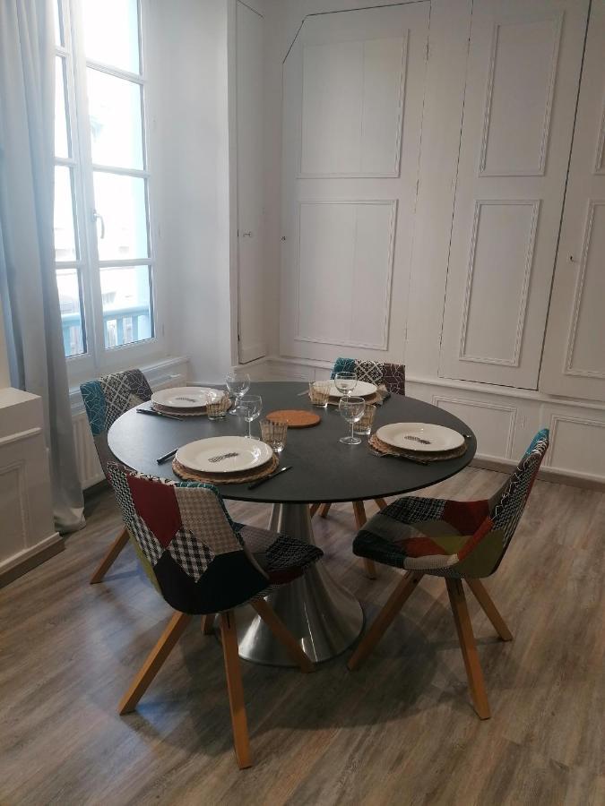 Appartement F2 Dans Le Centre Historique Le Puy-en-Velay المظهر الخارجي الصورة